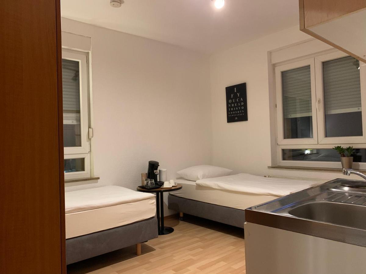 City Studio Am Hauptbahnhof Appartement Heilbronn Buitenkant foto