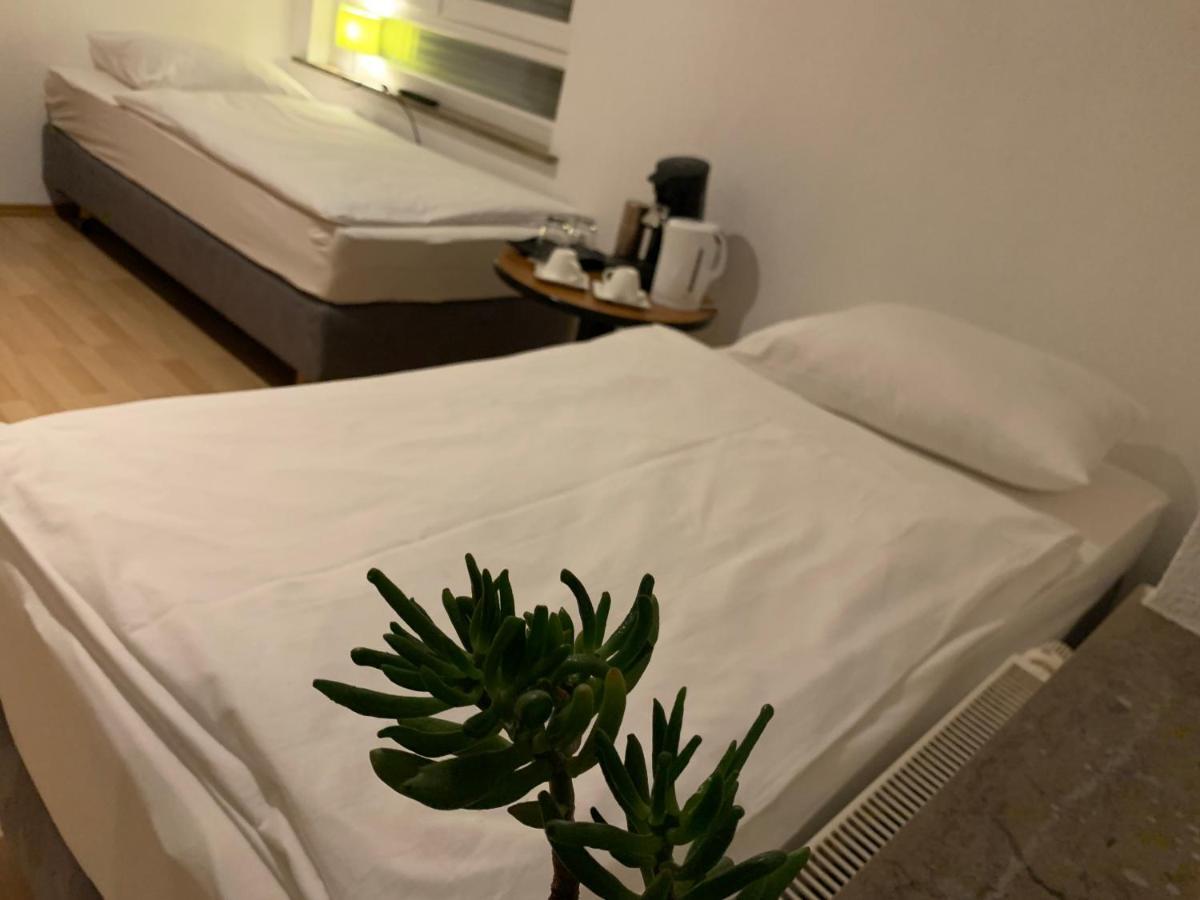 City Studio Am Hauptbahnhof Appartement Heilbronn Buitenkant foto